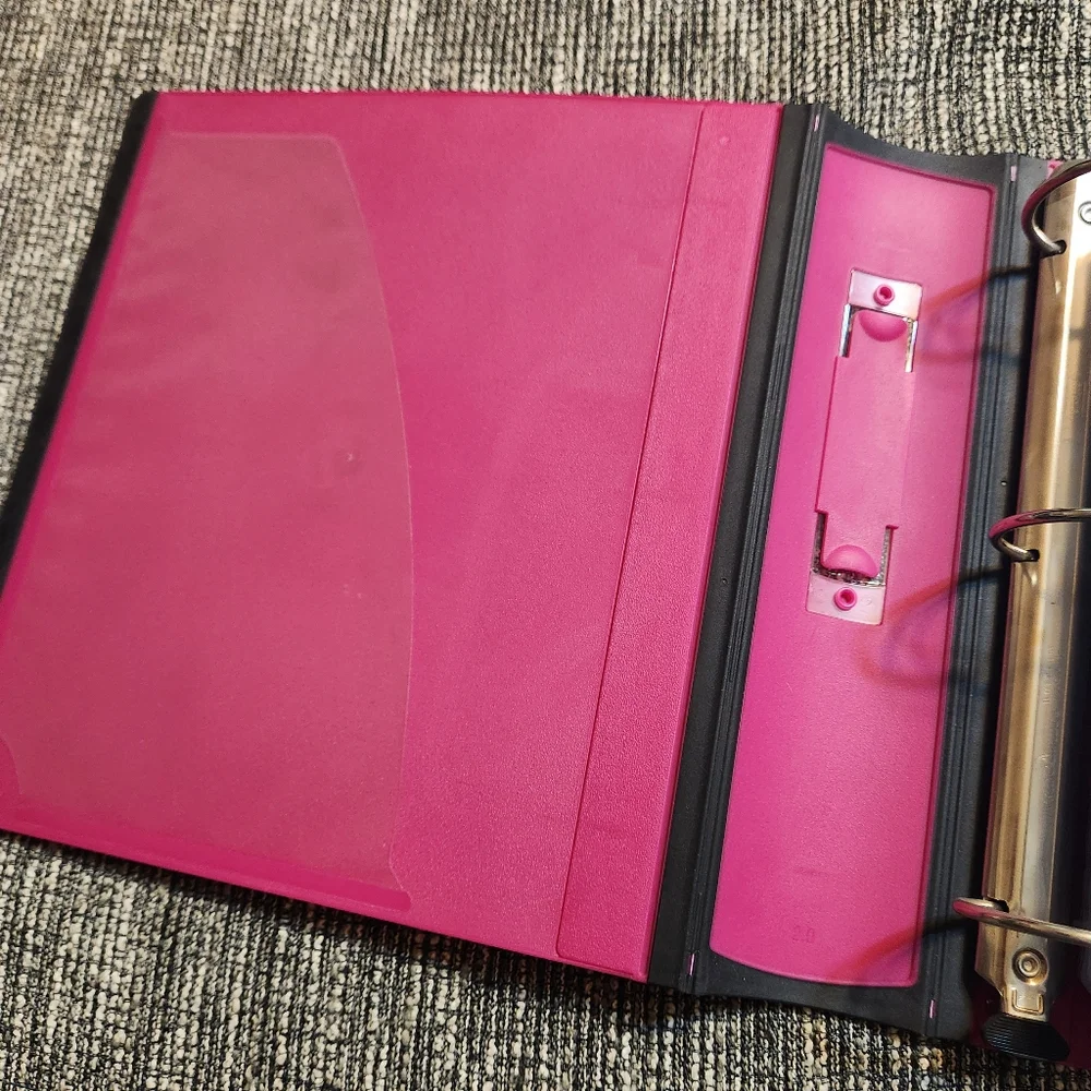 Ultra Pro Platinum 100 Sheets 3 Pocket In Pink 3 Inch Binder